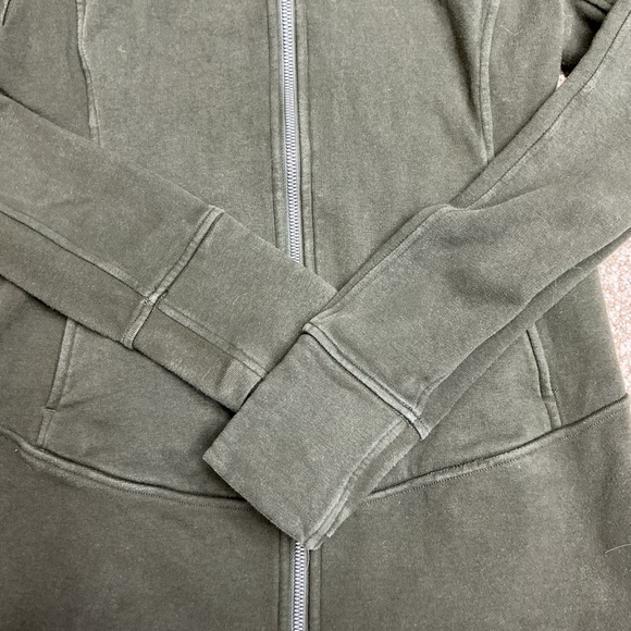 lululemon hooded radiant dark olive jacket - Picture 2 of 7